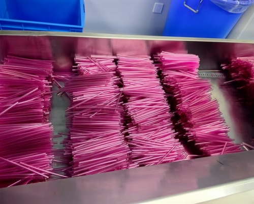 挤出设备生产挤出制品