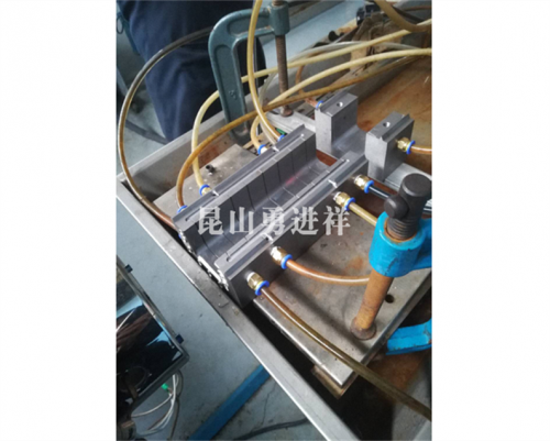 ABS线罩型材挤出模具